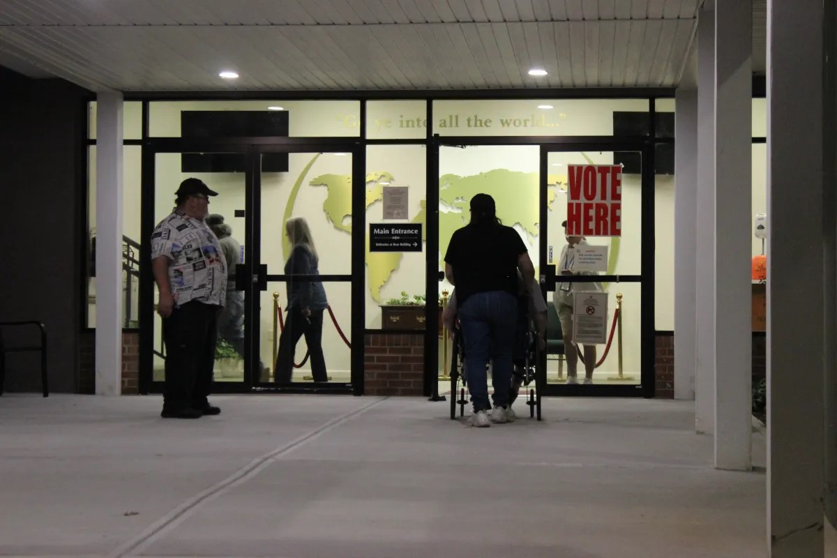 A survey of Delaware polling places found greater support for those with disabilities, but improvements in signage and access are still being sought. | SPOTLIGHT DELAWARE PHOTO BY JOSE IGNACIO CASTANEDA PEREZ