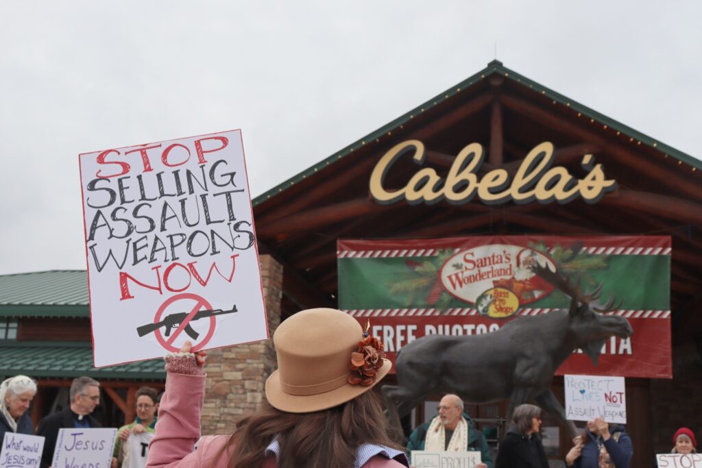 Faith leaders call for Cabela’s to stop selling assault rifles, high capacity magazines Faith leaders call for Cabela’s to stop selling assault rifles, high capacity magazines