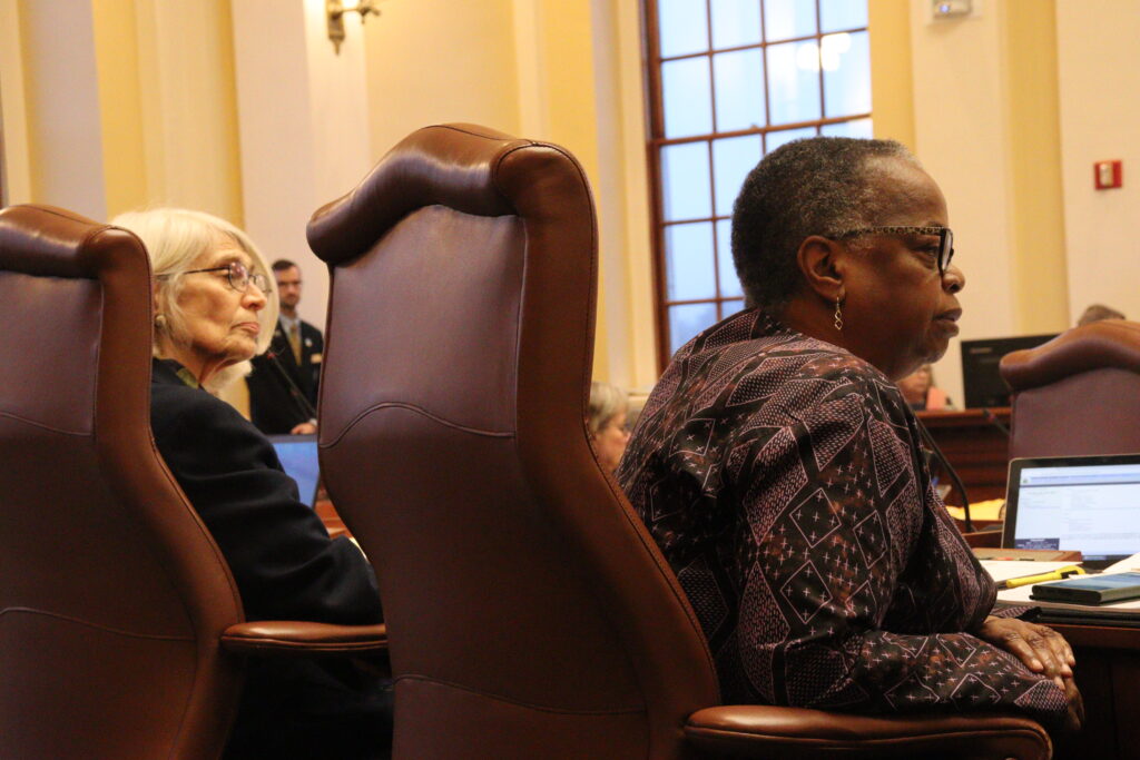 Maine Legislature at stalemate over budget addition Maine Legislature at stalemate over budget addition
