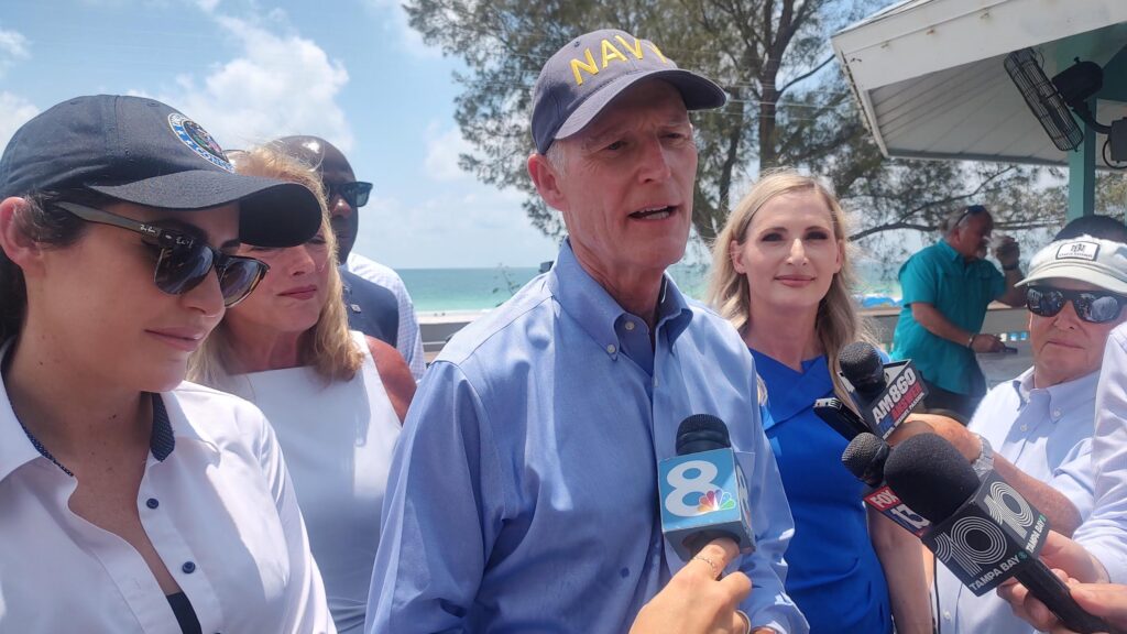 Rick Scott wins re-election to the U.S. Senate Rick Scott wins re-election to the U.S. Senate