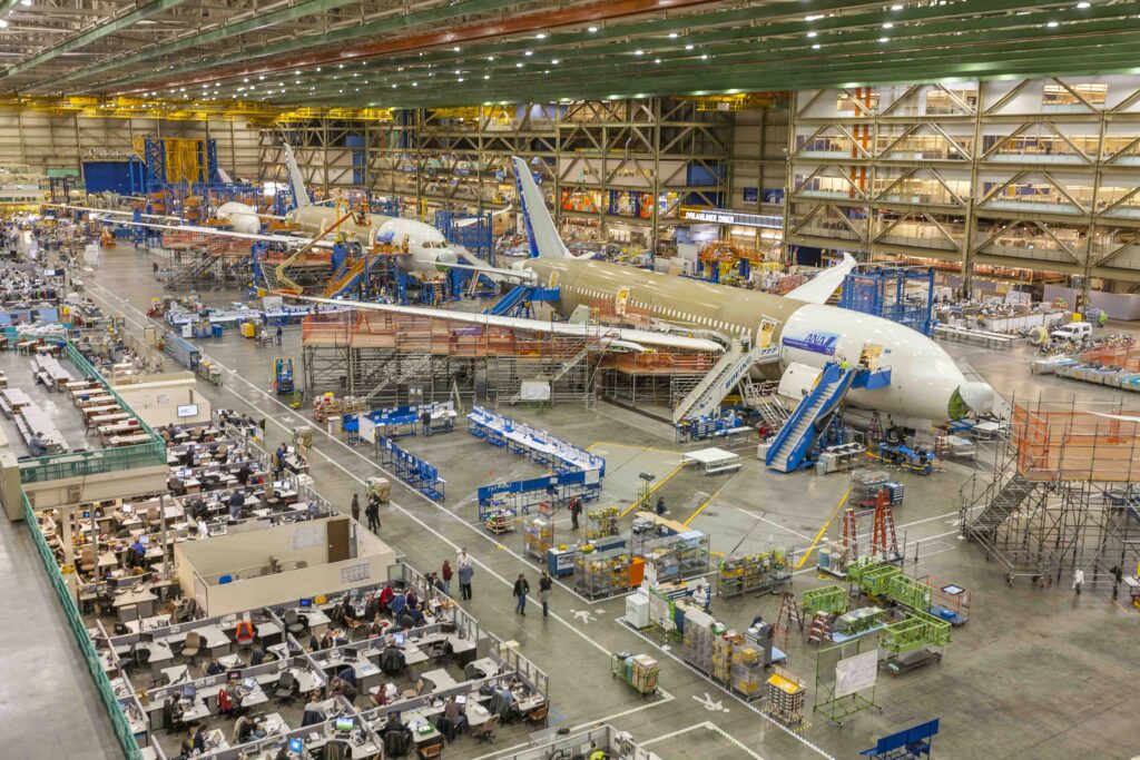 Boeing to invest $1B in South Carolina 787 Dreamliner facility, adding 500 jobs Boeing to invest $1B in South Carolina 787 Dreamliner facility, adding 500 jobs
