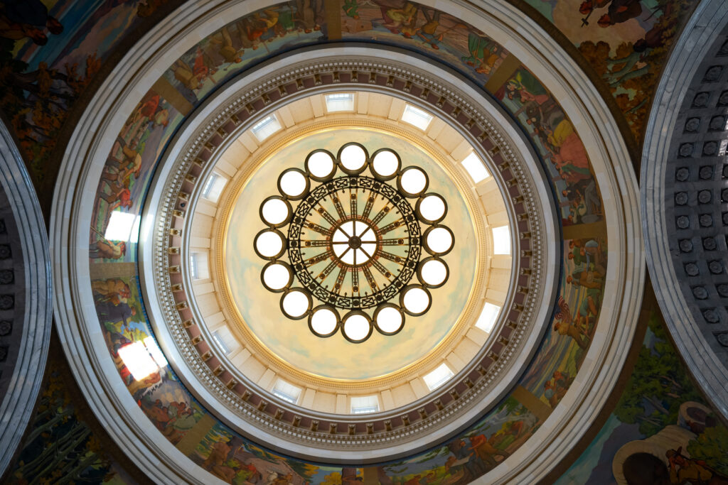Utah House OKs bill allowing chaplains in schools. Would it violate separation of church and state? Utah House OKs bill allowing chaplains in schools. Would it violate separation of church and state?