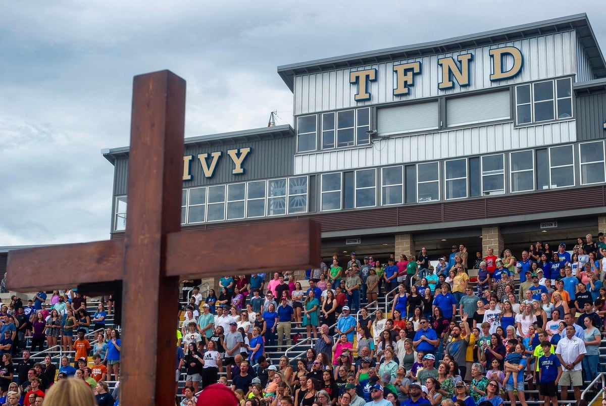 Kerrville community unites in mourning and prayer for those lost and missing in Texas floods Kerrville community unites in mourning and prayer for those lost and missing in Texas floods