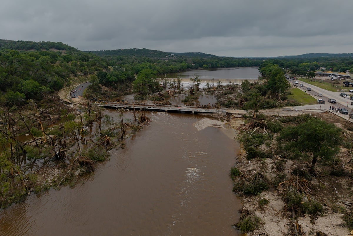 Texas lawmakers failed to pass a bill to improve local flood warning systems this year Texas lawmakers failed to pass a bill to improve local flood warning systems this year