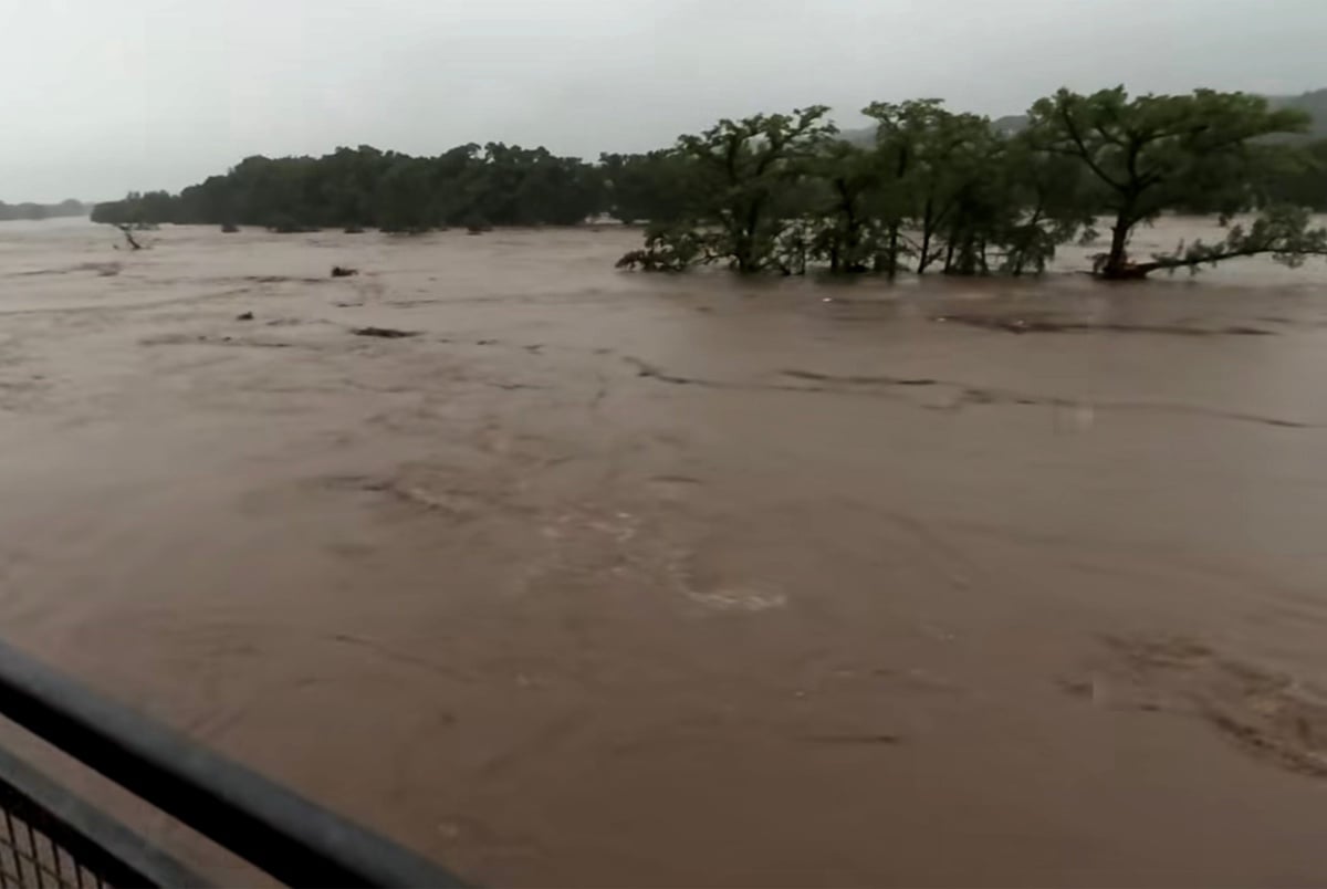 Multiple deaths reported in Hill Country, rescue efforts underway as flash flooding threatens communities Multiple deaths reported in Hill Country, rescue efforts underway as flash flooding threatens communities