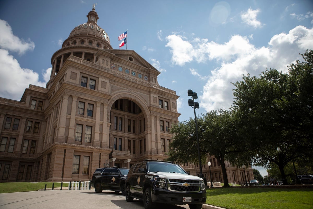 Texas DPS warns state lawmakers of “credible threats” after two Minnesota legislators shot Texas DPS warns state lawmakers of “credible threats” after two Minnesota legislators shot