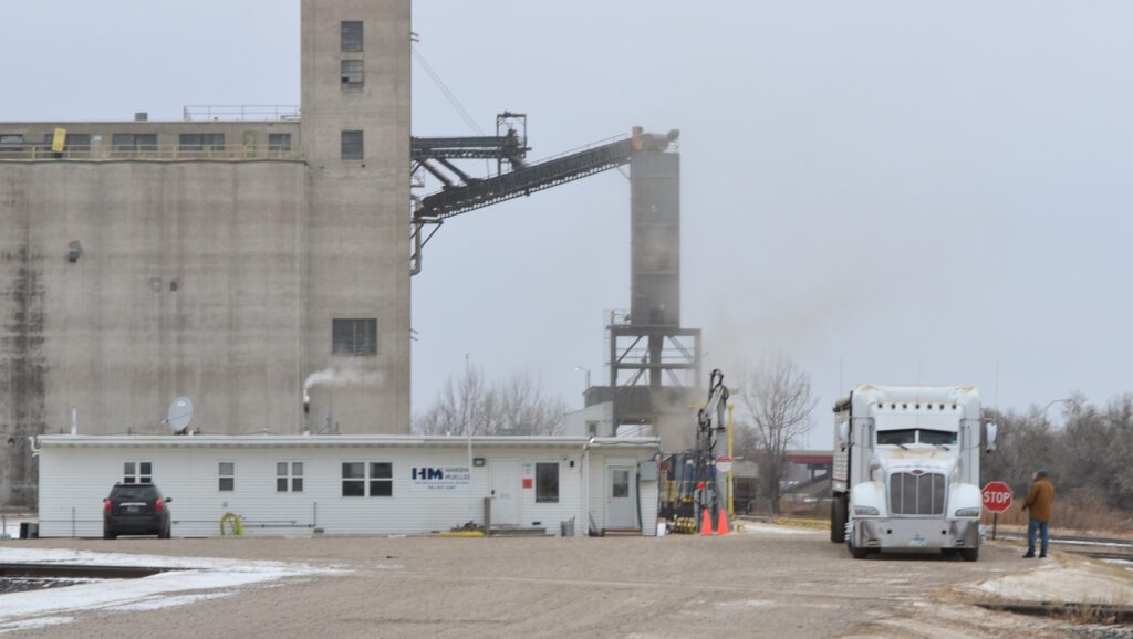 Grain-dealer bankruptcy hits North Dakota farmers