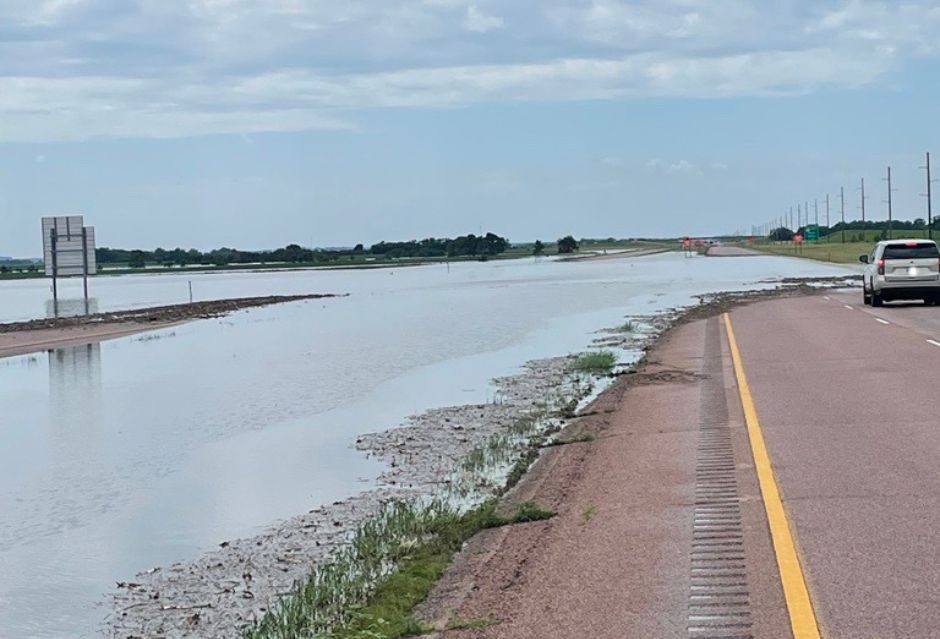Flooding causes no-travel advisory in southeast SD; portions of I-29 blocked Flooding causes no-travel advisory in southeast SD; portions of I-29 blocked