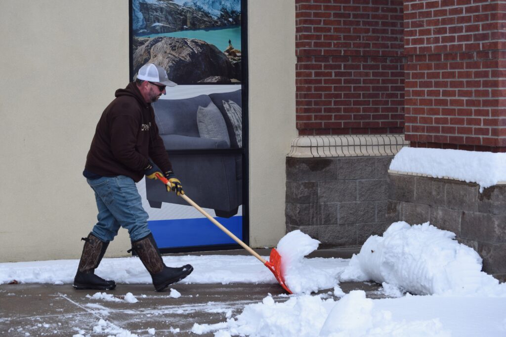 Thousands of Arkansans without power as winter storm continues Thousands of Arkansans without power as winter storm continues