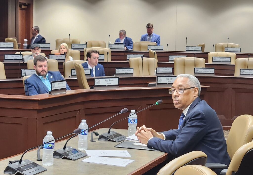 Lawmakers question East Arkansas city officials about ongoing financial troubles Lawmakers question East Arkansas city officials about ongoing financial troubles
