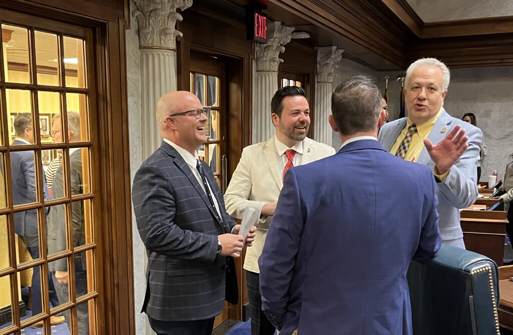 New senator takes office for final weeks of Indiana legislative session