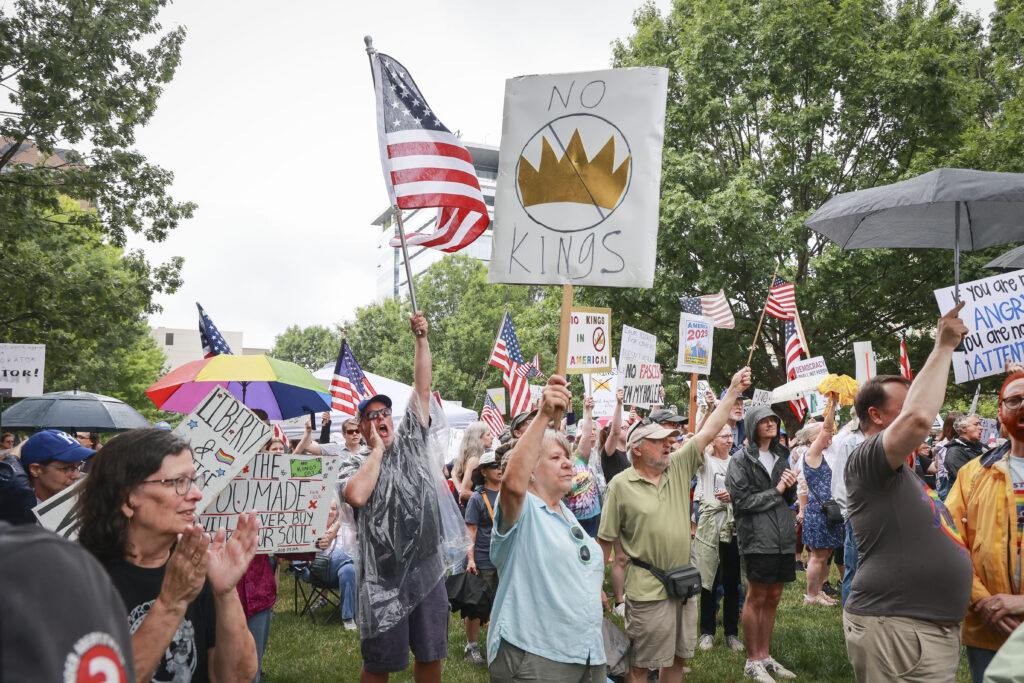‘No Kings,’ say Kentuckians turning out for nationwide day of protest ‘No Kings,’ say Kentuckians turning out for nationwide day of protest