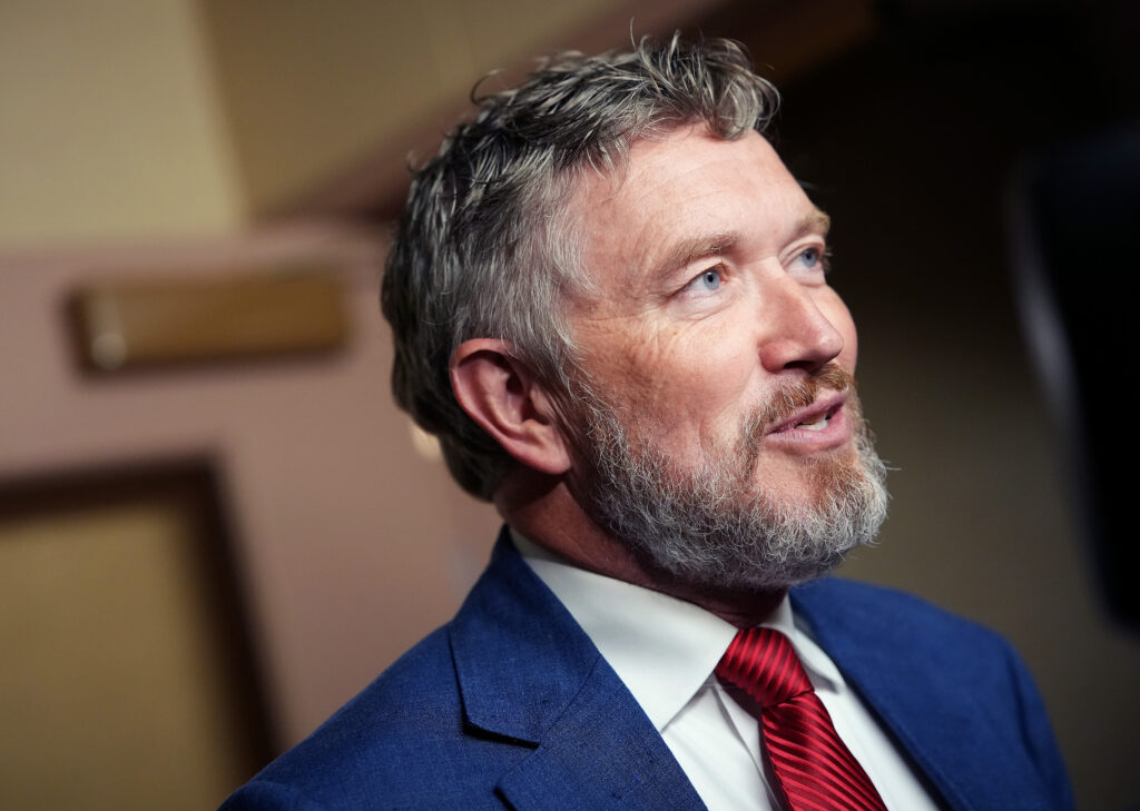Republican Thomas Massie of Kentucky says Iraq attack violates Constitution, Trump campaign promises Republican Thomas Massie of Kentucky says Iraq attack violates Constitution, Trump campaign promises