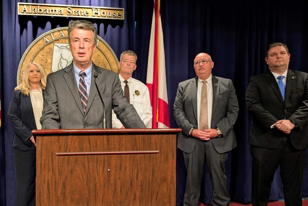 Alabama lawmakers want to impose death penalty on child rapists, challenging precedent