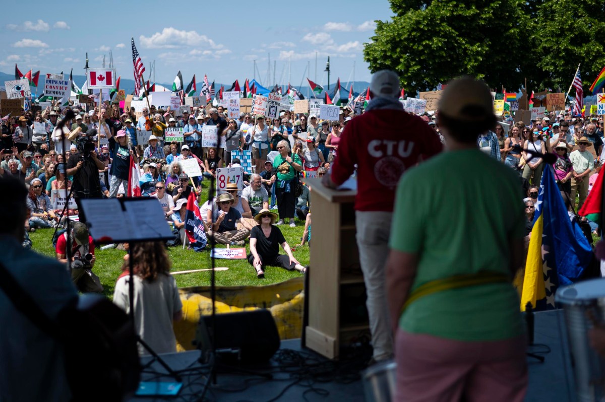 ‘No Kings Day’ draws over 16,000 to Burlington to protest Trump and authoritarianism ‘No Kings Day’ draws over 16,000 to Burlington to protest Trump and authoritarianism