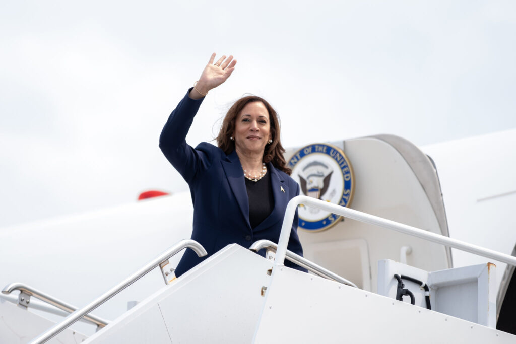 Harris says she’d back an elimination of the filibuster to restore abortion rights  Harris says she’d back an elimination of the filibuster to restore abortion rights 
