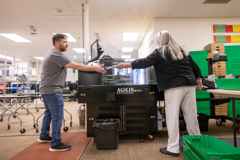 Fact check: Colorado voting machines not connected to the internet Fact check: Colorado voting machines not connected to the internet