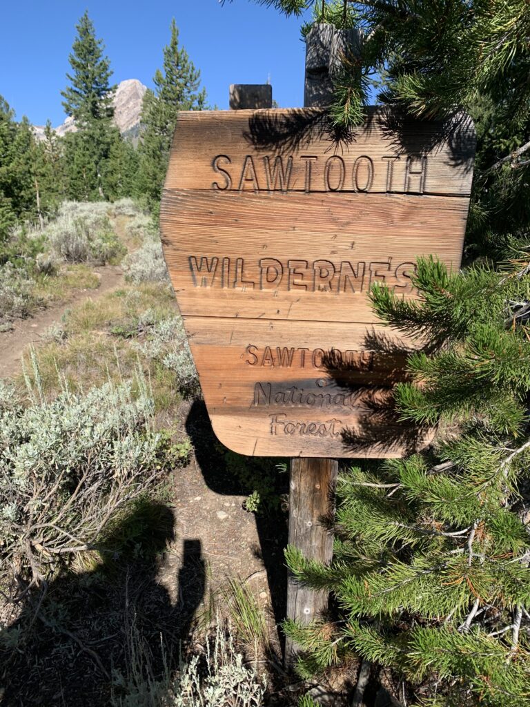 Search for suspect Travis Decker underway in Idaho’s Sawtooth National Forest Search for suspect Travis Decker underway in Idaho’s Sawtooth National Forest