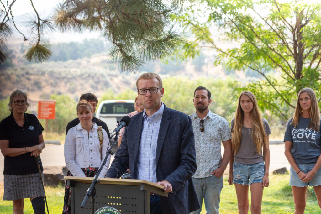 Idaho foster families to get state parks passes, outdoor trainings in public-private program Idaho foster families to get state parks passes, outdoor trainings in public-private program
