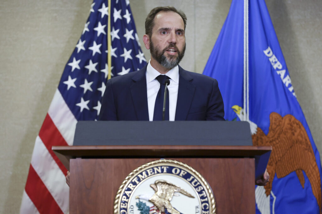 Special counsel Jack Smith reveals new evidence against Trump in 2020 election case Special counsel Jack Smith reveals new evidence against Trump in 2020 election case
