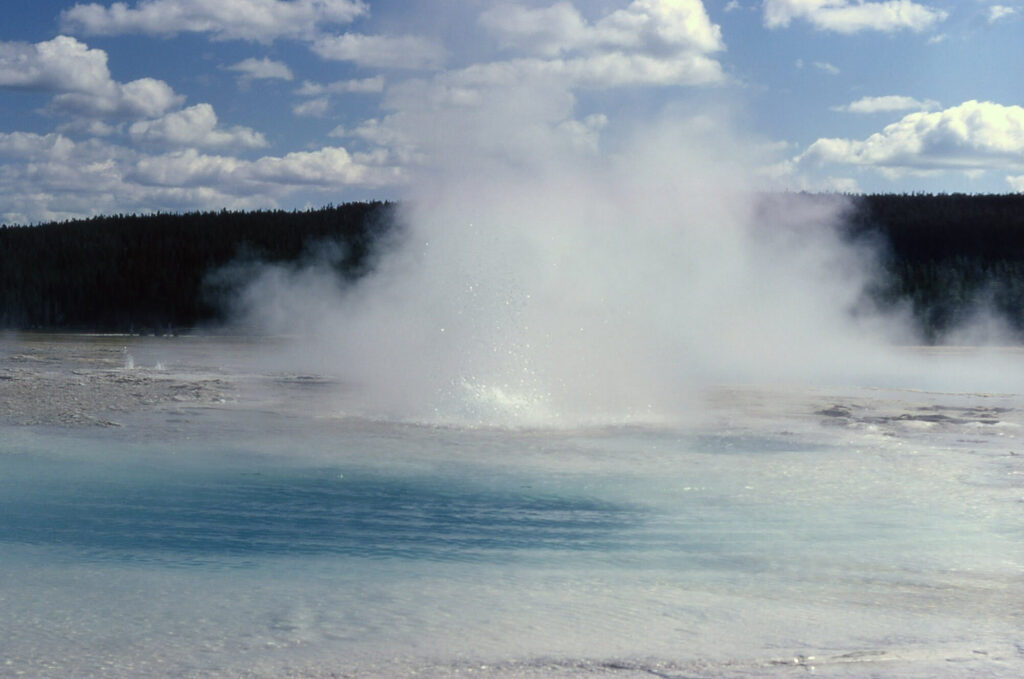 How AI helps to solve a big problem with small earthquakes in Yellowstone How AI helps to solve a big problem with small earthquakes in Yellowstone