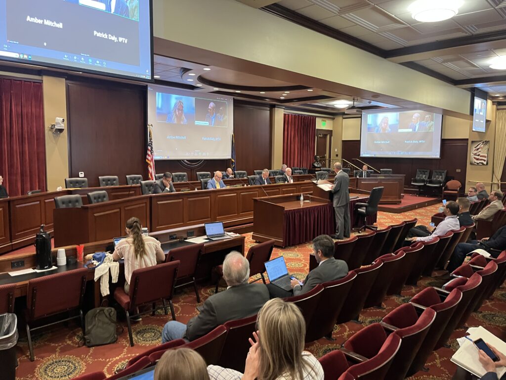 Idaho Land Board votes to hire outside legal counsel instead of AG Raúl Labrador Idaho Land Board votes to hire outside legal counsel instead of AG Raúl Labrador