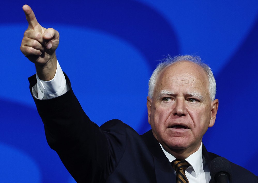 Walz in first solo speech as VP candidate touts Dem ticket’s labor union ties Walz in first solo speech as VP candidate touts Dem ticket’s labor union ties
