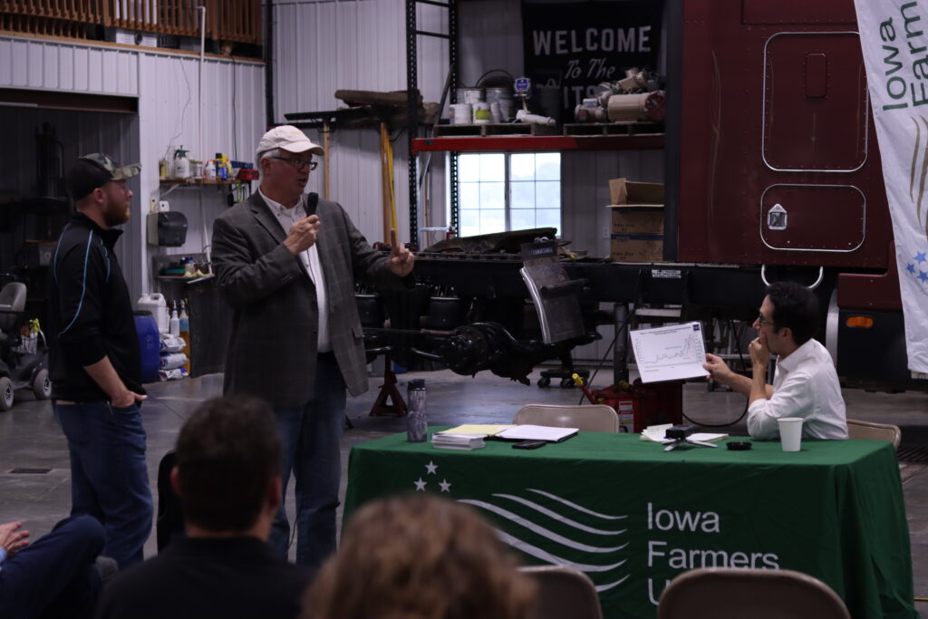 FTC commissioner talks consolidation, right to repair with Iowa farmers FTC commissioner talks consolidation, right to repair with Iowa farmers