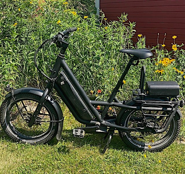 Electric bicycles join horse-drawn buggies in Iowa Amish communities Electric bicycles join horse-drawn buggies in Iowa Amish communities