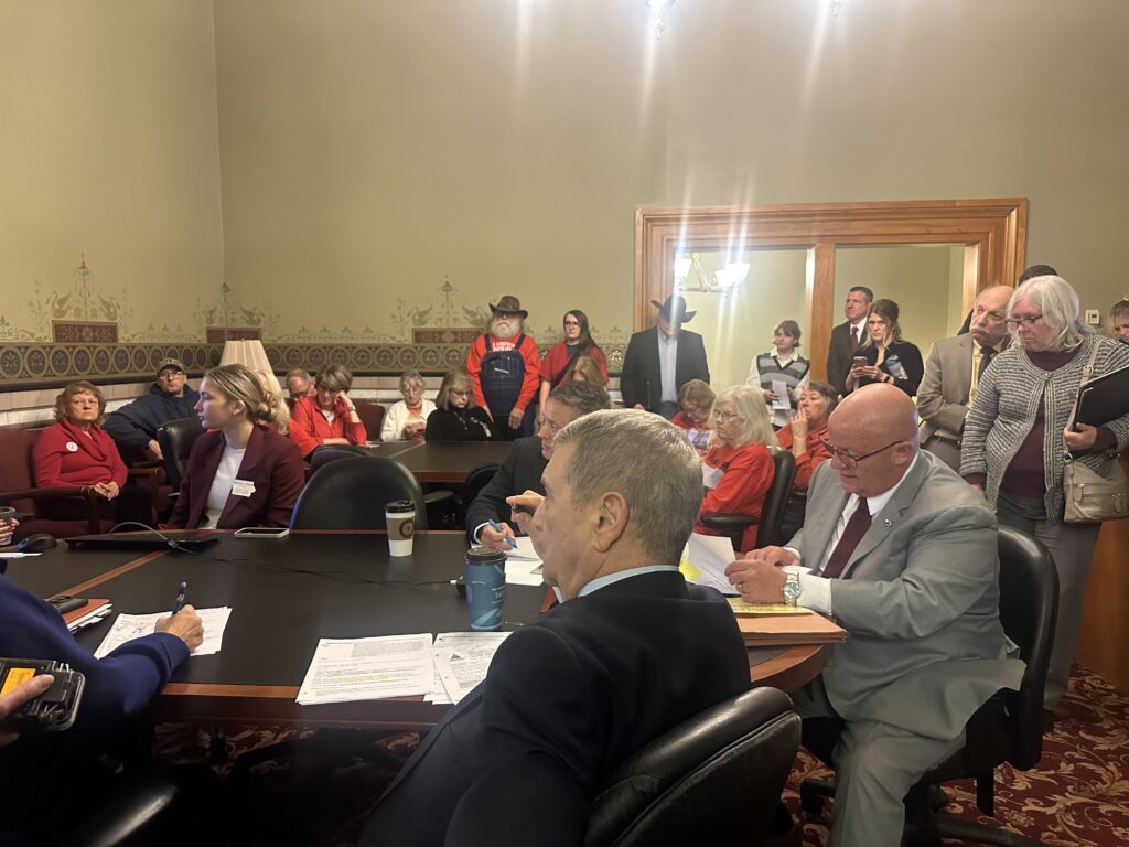 Iowa would tax pipeline-transported carbon dioxide under proposed bill