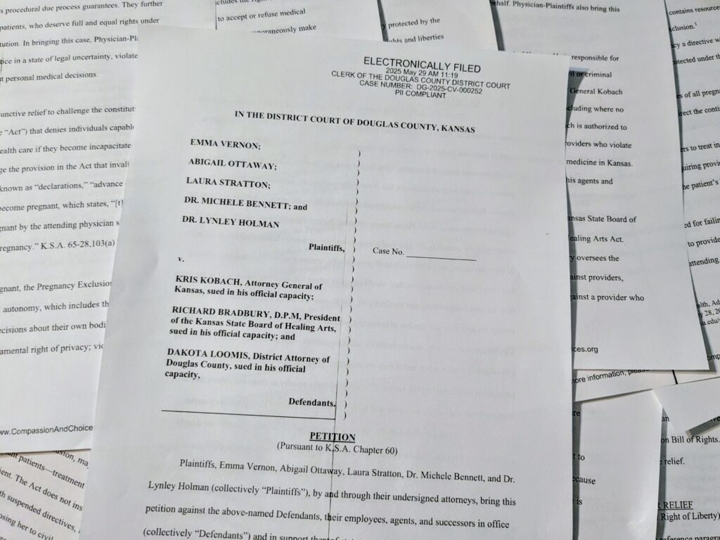 Kansans challenge constitutionality of state law nullifying end-of-life choices of pregnant women Kansans challenge constitutionality of state law nullifying end-of-life choices of pregnant women