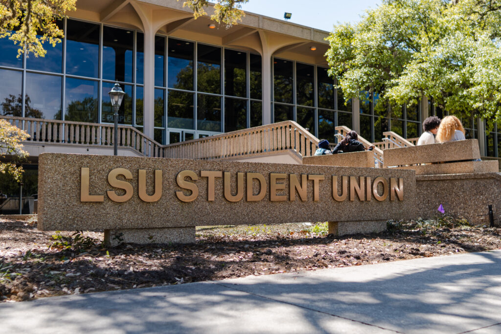 Two former LSU employees charged with stealing from bursar’s office Two former LSU employees charged with stealing from bursar’s office