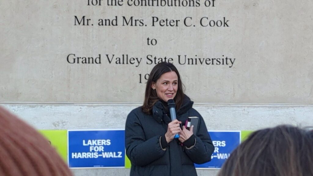 Actress Jennifer Garner tells young voters at GVSU: You’re ‘our secret weapon’ Actress Jennifer Garner tells young voters at GVSU: You’re ‘our secret weapon’
