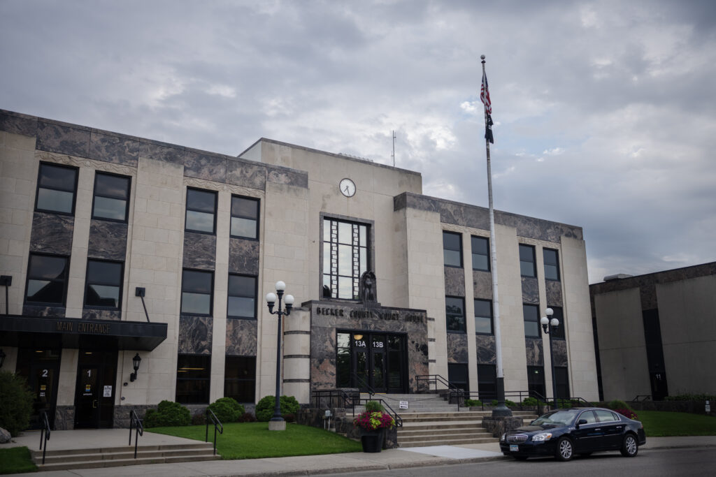 Jury of 10 men, five women seated in Sen. Nicole Mitchell’s felony burglary trial Jury of 10 men, five women seated in Sen. Nicole Mitchell’s felony burglary trial