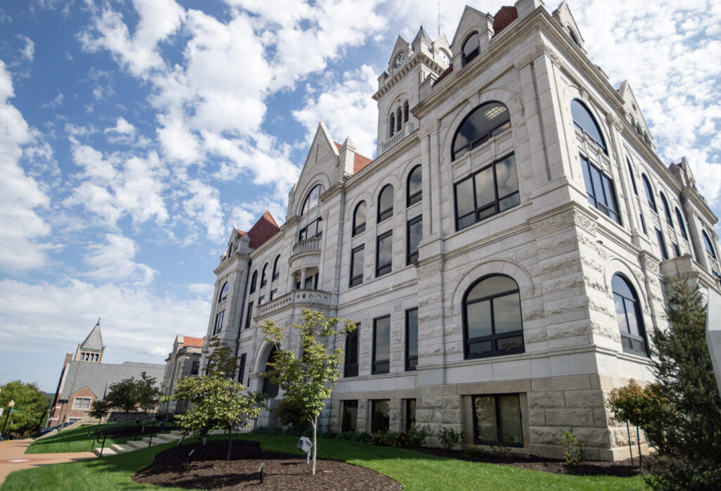 Lawsuit challenges ballot language for proposed Missouri abortion ban Lawsuit challenges ballot language for proposed Missouri abortion ban