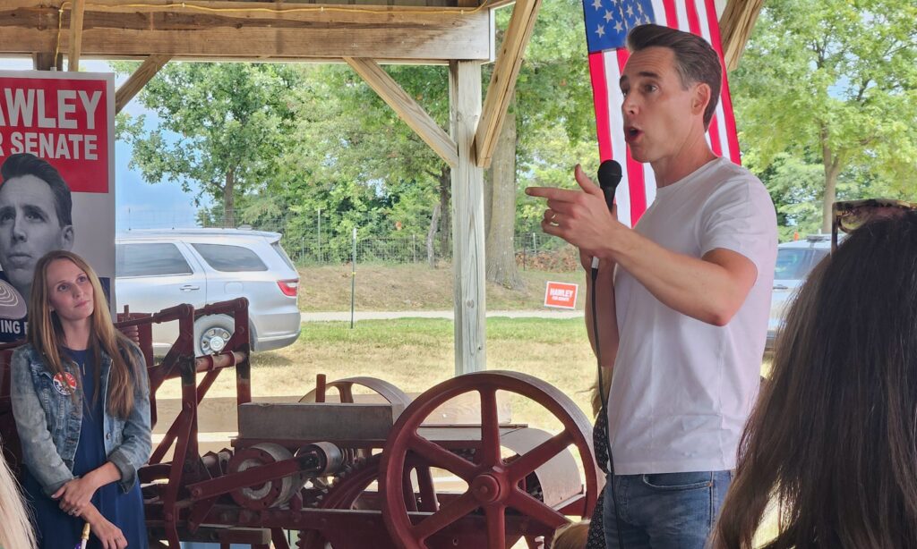 Josh Hawley, Lucas Kunce remain at an impasse on Missouri U.S. Senate debates Josh Hawley, Lucas Kunce remain at an impasse on Missouri U.S. Senate debates