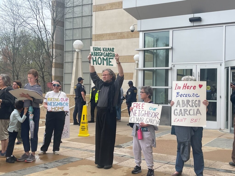 Kilmar Abrego Garcia, wrongly deported to El Salvador prison, to face federal charges in Nashville Kilmar Abrego Garcia, wrongly deported to El Salvador prison, to face federal charges in Nashville