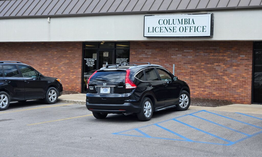 Five Missouri counties no longer have a license office. A fee hike seeks to fix that Five Missouri counties no longer have a license office. A fee hike seeks to fix that