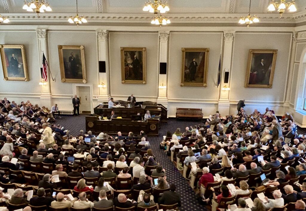 Final Hours Of Negotiation: Senate Scrambles For Compromise After Failed Vote.