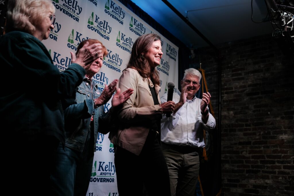 After tough primary battles, Ayotte and Craig now face each other in race for governor After tough primary battles, Ayotte and Craig now face each other in race for governor