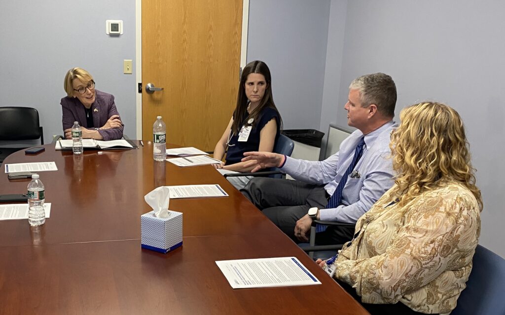 Doomscrolling and Digital Addiction — How the Internet Hijacks Our ...