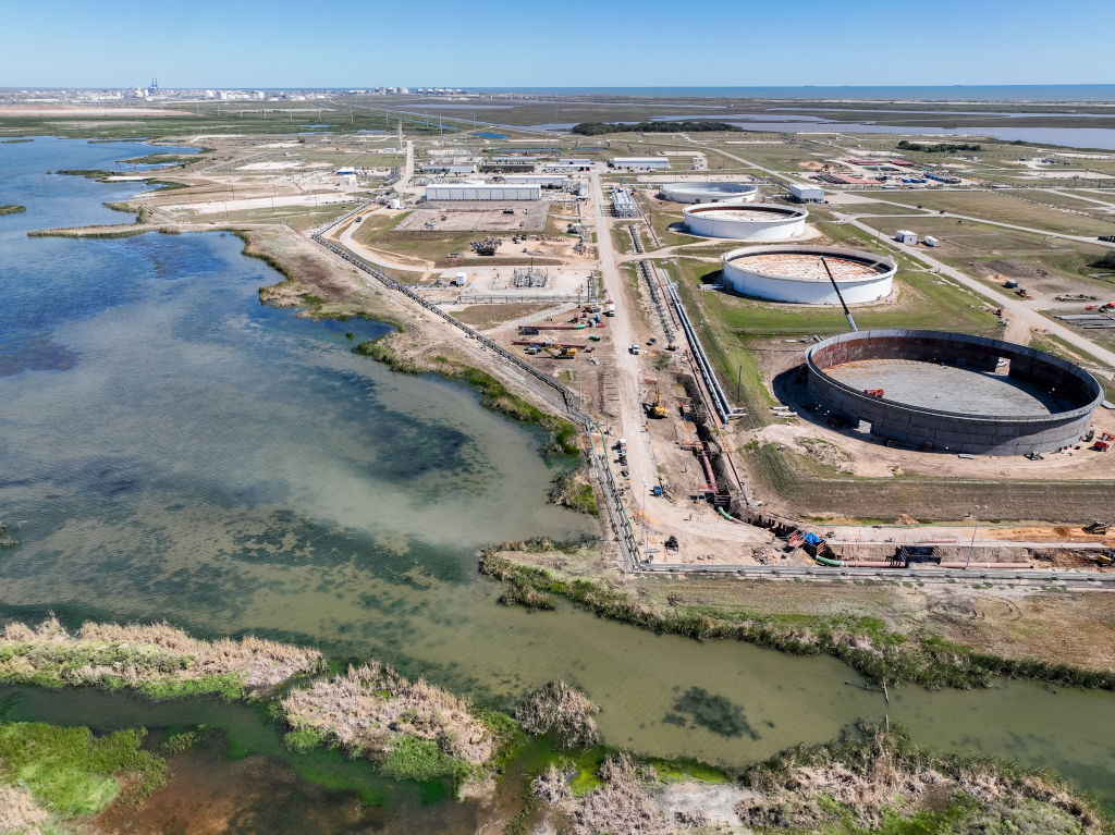 U.S. House passes legislation barring sales of strategic reserve oil to China U.S. House passes legislation barring sales of strategic reserve oil to China