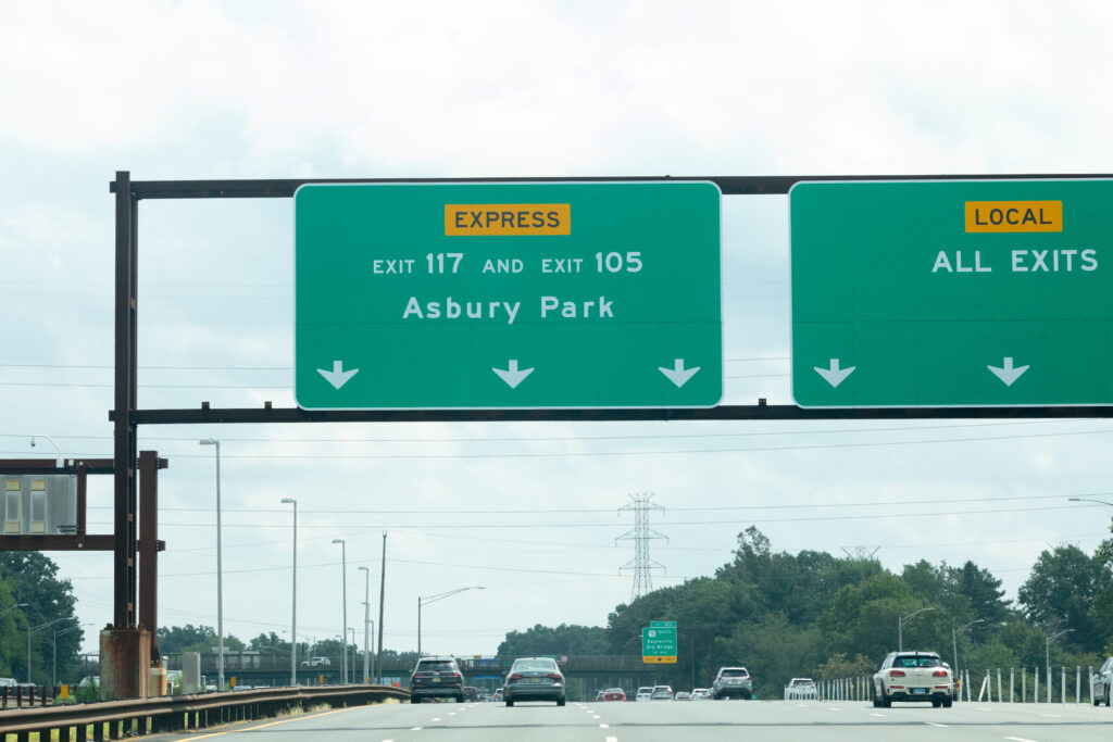 Nearly half of New Jerseyans say state is on wrong track, new poll says Nearly half of New Jerseyans say state is on wrong track, new poll says