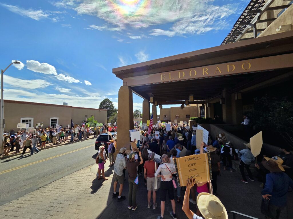 Public lands protesters picket Western governors’ conference Public lands protesters picket Western governors’ conference