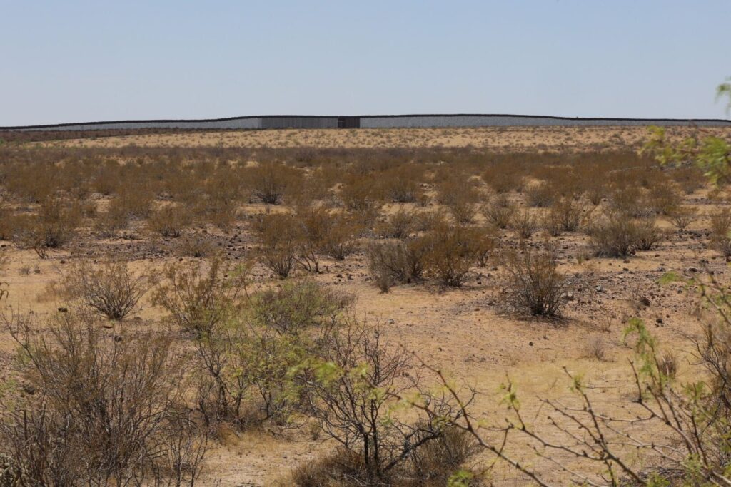 Homeland Security accelerates border wall construction in New Mexico and Arizona Homeland Security accelerates border wall construction in New Mexico and Arizona