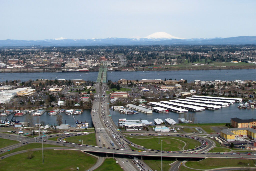 Oregon road workers urge passage of transportation bill, others warn of financial burden Oregon road workers urge passage of transportation bill, others warn of financial burden