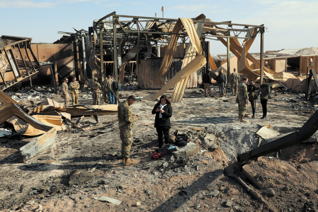Trump describes traumatic brain injuries sustained by U.S. troops in Iraq as a ‘headache’ Trump describes traumatic brain injuries sustained by U.S. troops in Iraq as a ‘headache’