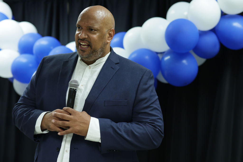 Ex-Capitol Police who clashed with Jan. 6 rioters welcomed by Pennsylvania Democrats at DNC Ex-Capitol Police who clashed with Jan. 6 rioters welcomed by Pennsylvania Democrats at DNC