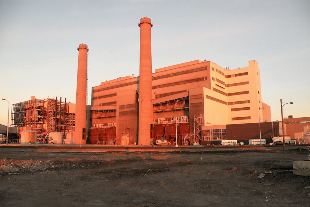 Aging Pennsylvania power plant to keep running after Trump order on eve of shutdown Aging Pennsylvania power plant to keep running after Trump order on eve of shutdown