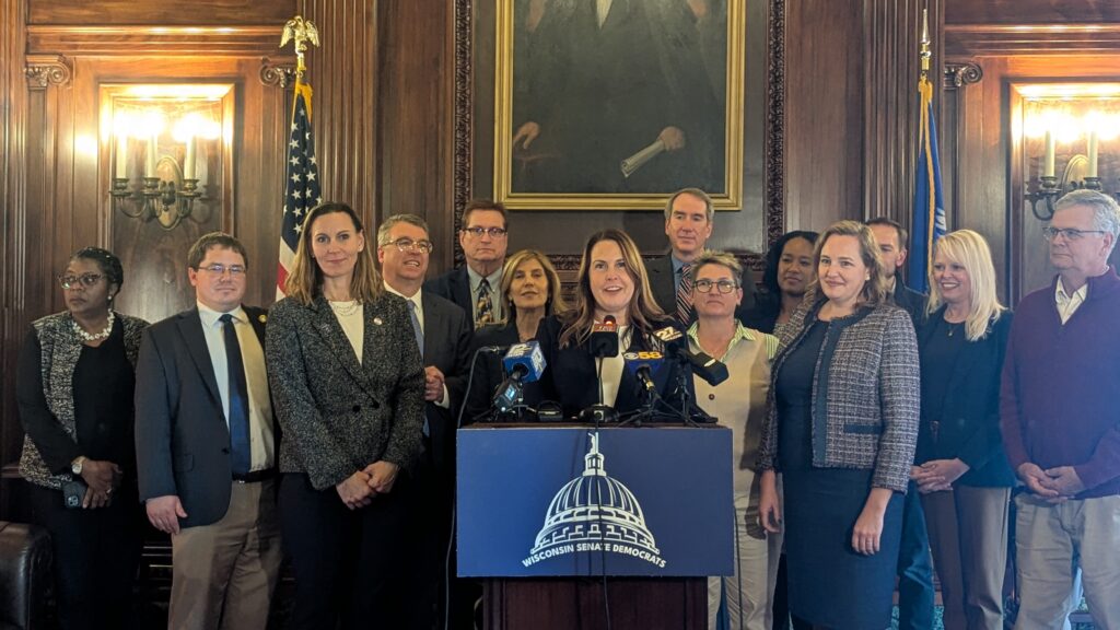 Assembly Speaker Vos, Minority Leader Dianne Hesselbein to continue in leadership positions Assembly Speaker Vos, Minority Leader Dianne Hesselbein to continue in leadership positions